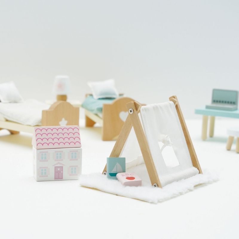 Le Toy Van Doll's House Child's Bedroom Furniture Set