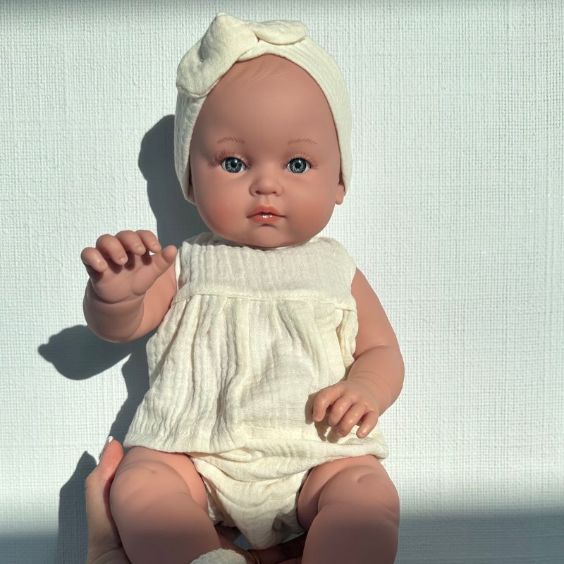 Minikane Girl Doll 47cm - Yalle